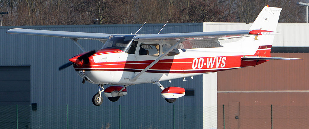 oo-wvs-private-cessna-172n-skyhawk-100-ii_PlanespottersNet_579379